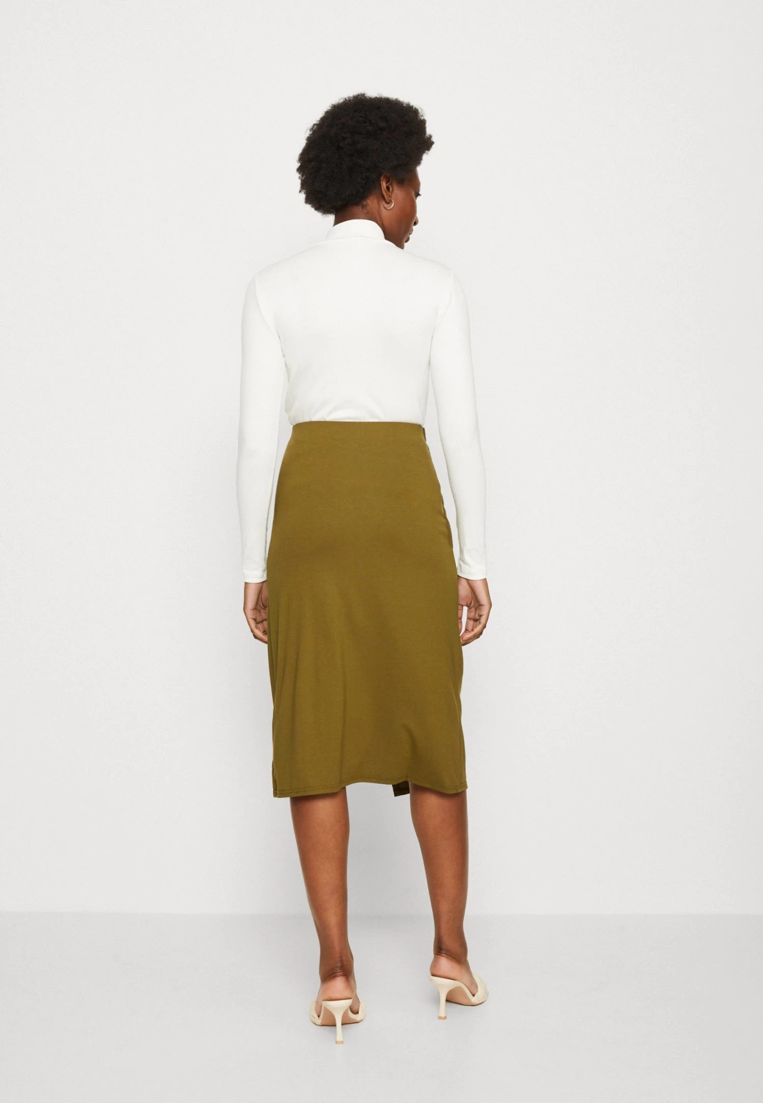 Anna Field Front Knot Midi Skirt - Falda De Tubo - Khaki 3 Anna Field Front Knot Midi Skirt - Falda De Tubo - Khaki - Imagen 3