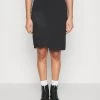 Panel Asymmetric Skirt - Minifalda - Black